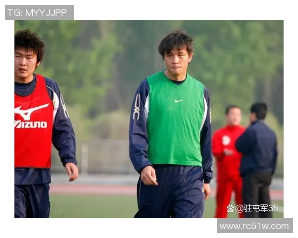 中国足球第一代球星的崛起与影响力：从拼搏到荣耀的奋斗历程